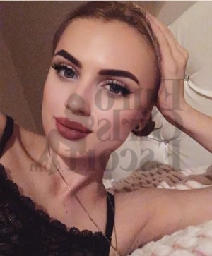 Léna-lou escort in New Freedom PA